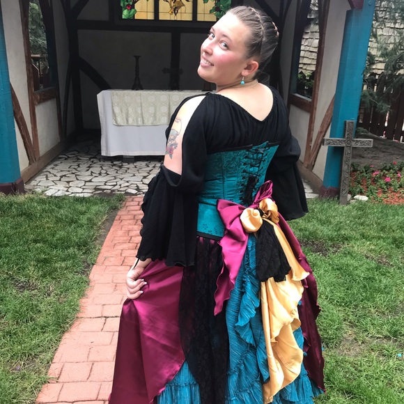 Meet your Posher, Kailynne - Picture 2 of 3